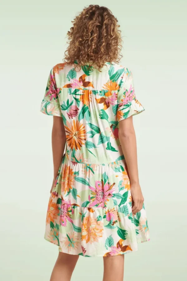 Shop Smashed Lemon Dahlia Flower Jurk In Gebroken Wit