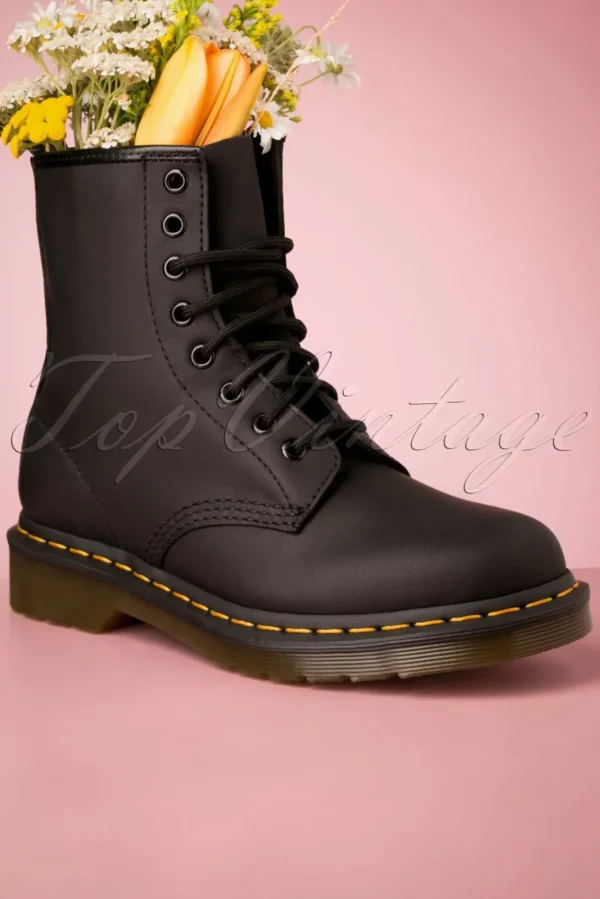 Fashion Dr. Martens 1460 Greasy Enkellaarzen In Zwart