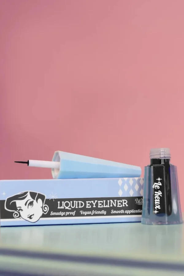 Discount Le Keux Cosmetics Kateye Vloeibare Eyeliner In Zwart