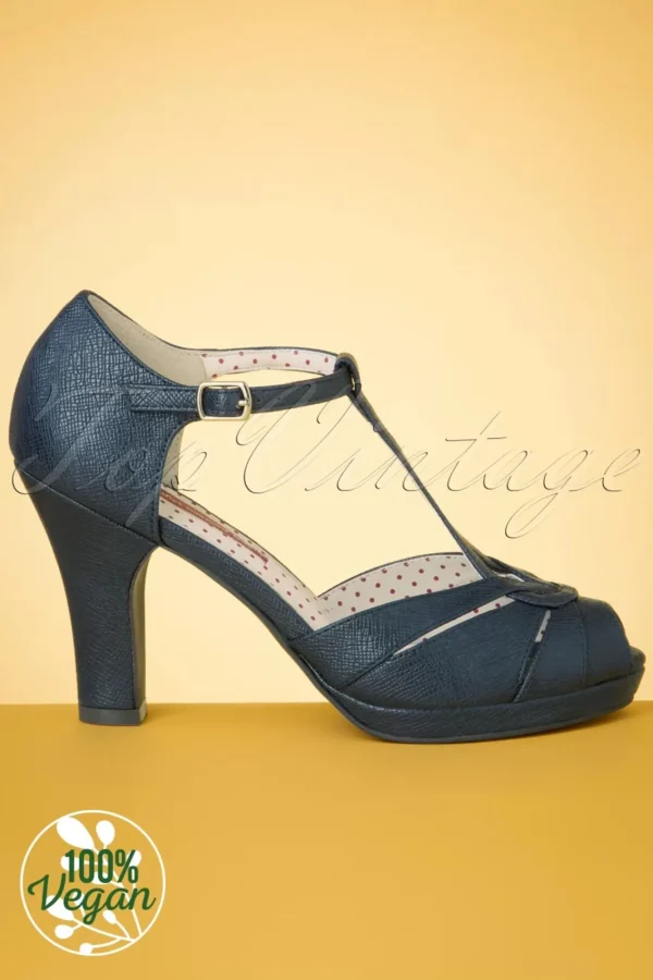 Hot B.A.I.T. Lacey Art Deco T-Strap Pumps In Mat Marineblauw