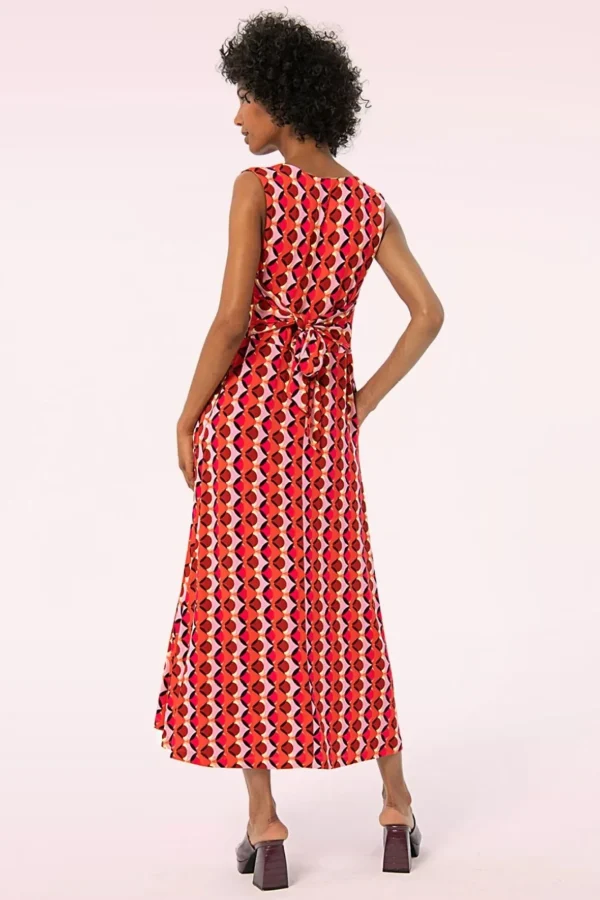 Shop Surkana Lia Maxi Jurk In Fuchsia