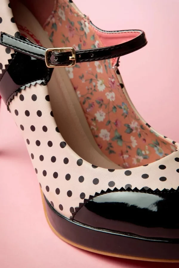 Shop Banned Retro Mary Jane Pumps In Zwart En Beige Roze