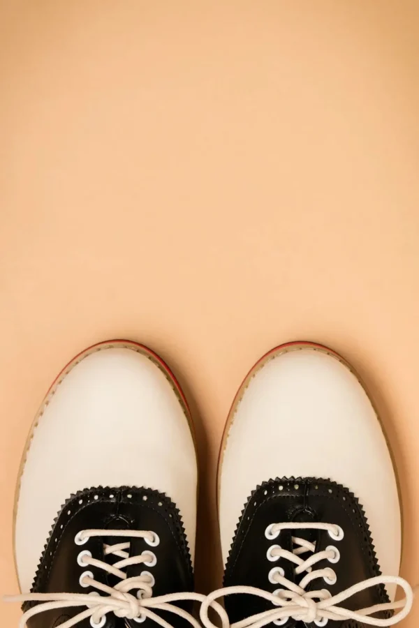 Shop Banned Retro Old Soul Dancer-Schoenen In Wit En Zwart