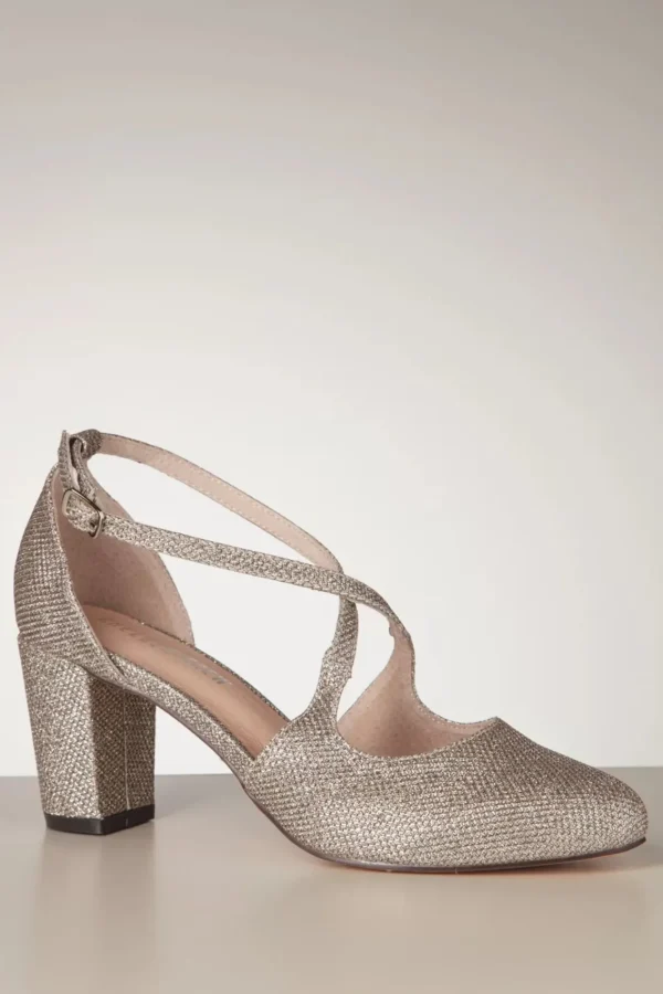 Shop Chelsea Crew Oren Glitter Pumps In Champagnegoud