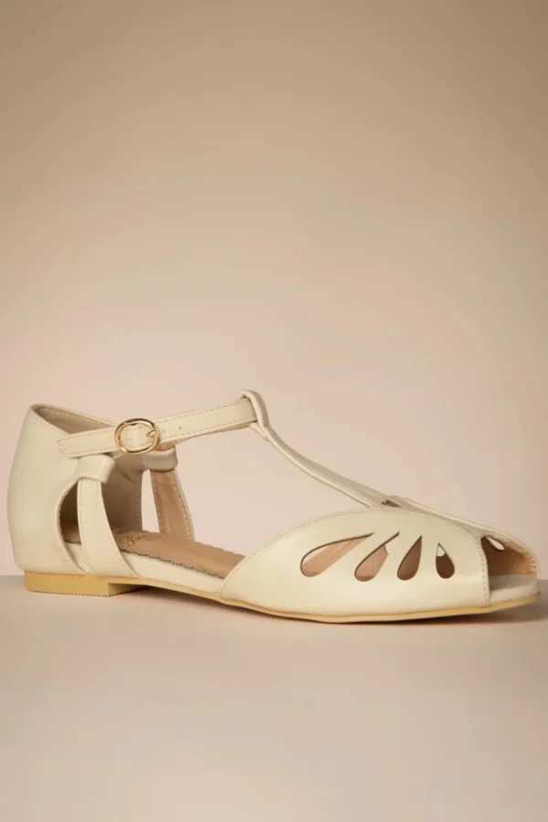 Outlet Banned Retro Secret Love Flats In Creme