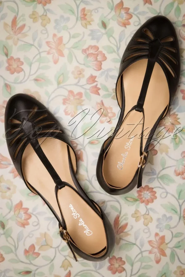 Shop Charlie Stone Singapore T-Strap Flats In Zwart