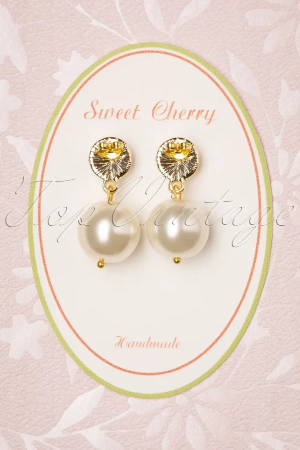 Shop Sweet Cherry Stijlvolle Pareloorbellen In Ivoor