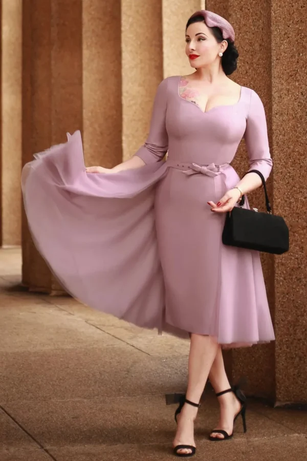 Shop Vintage Diva The Patrizia Penciljurk In Zachtroze