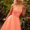 New Topvintage Boutique Collection Topvintage Exclusive ~ Bettie Polka Dot Swing Jurk In Oranje