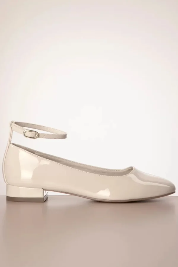 New Tamaris Trixie Lak Ballerina Pumps In Creme