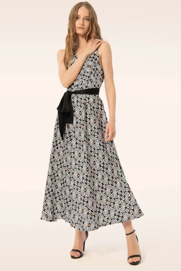 Online Surkana Willow Maxi Jurk In Zwart